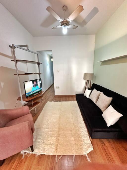 Apartamento Hius 205 -300 Metros Da *